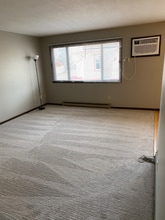 501 W 8th Ave in Webster, SD - Building Photo - Building Photo