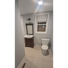 627 S Pulaski St in Baltimore, MD - Foto de edificio - Building Photo