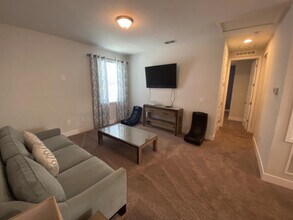 350 Lasso Dr in Kissimmee, FL - Building Photo - Building Photo