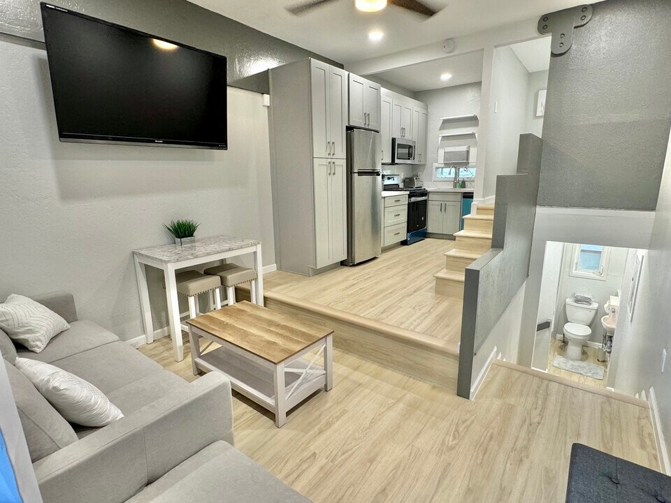 1508 Kewalo St, Unit 101B in Honolulu, HI - Building Photo