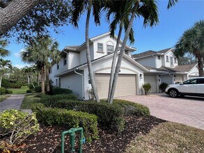 6864 Ascot Dr in Naples, FL - Building Photo - Building Photo