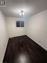 66 Glamis Rd in Cambridge, ON - Building Photo - Building Photo