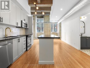 201-201 Carlaw Ave in Toronto, ON - Building Photo - Building Photo