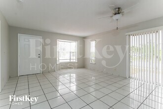 5725 Boynton Cove Way in Boynton Beach, FL - Building Photo - Building Photo