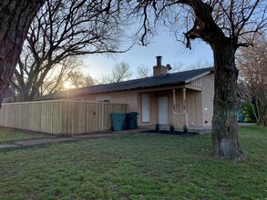 1214 Idlewood Dr in Sherman, TX - Building Photo - Building Photo