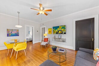 800 Magnolia Ave in Charlotte, NC - Foto de edificio - Building Photo