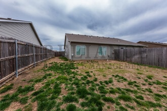 8804 E Chris St in Bel Aire, KS - Building Photo - Building Photo