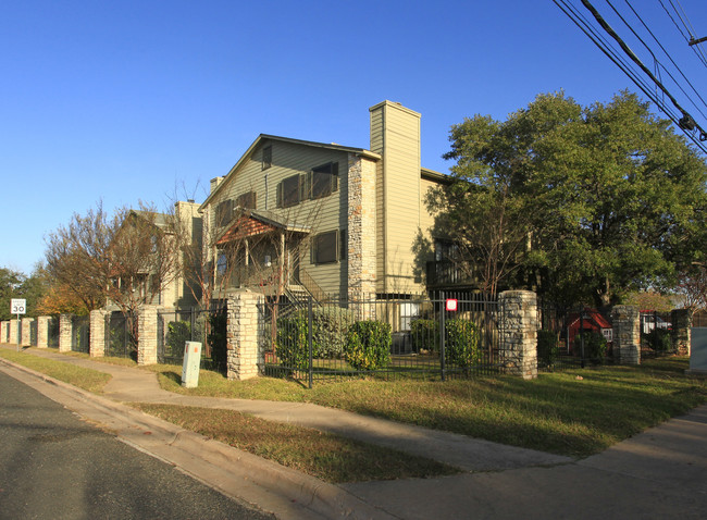 Garrison Park Condo in Austin, TX - Building Photo - Building Photo