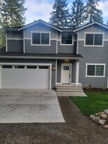 17904 Rising Ct in Yelm, WA - Building Photo