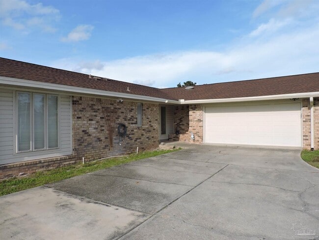 12134 Longwood Dr in Pensacola, FL - Building Photo - Building Photo