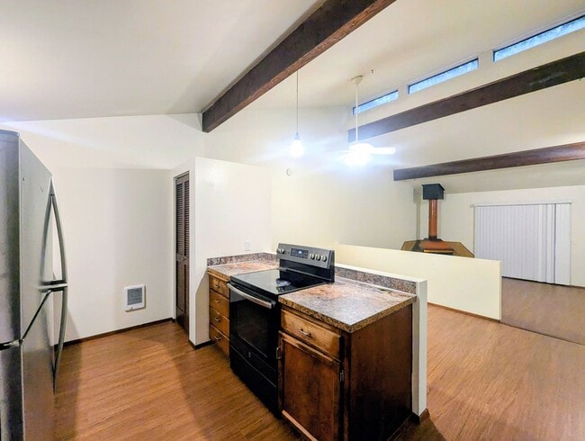 233 Dorn Ave in Everett, WA - Building Photo - Building Photo