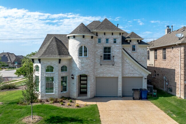 Grand Homes - Frisco Hills in Little Elm, TX - Foto de edificio - Building Photo