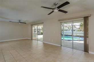 607 Malabar Ave in Fort Pierce, FL - Building Photo - Building Photo