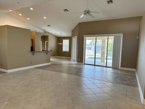 307 Inman St in Lehigh Acres, FL - Building Photo - Building Photo