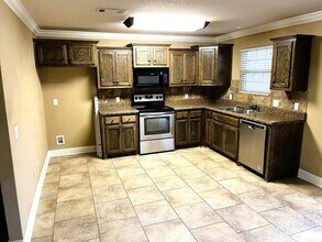 2468 Pleasant Willow Dr in Benton, AR - Building Photo - Building Photo