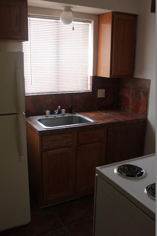105 E 38th St-Unit -202 in Austin, TX - Building Photo - Building Photo