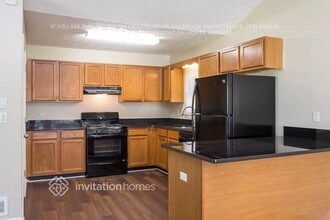 92 Indian Trail Dr in Powder Springs, GA - Building Photo - Building Photo