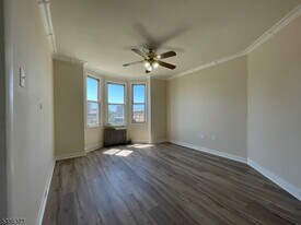 115 Park Ave in Newark, NJ - Building Photo