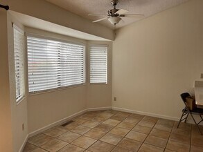 516 Gertrude Dr in Windsor, CA - Building Photo - Building Photo