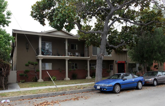 Sand Castle Apartments in Long Beach, CA - Building Photo - Building Photo