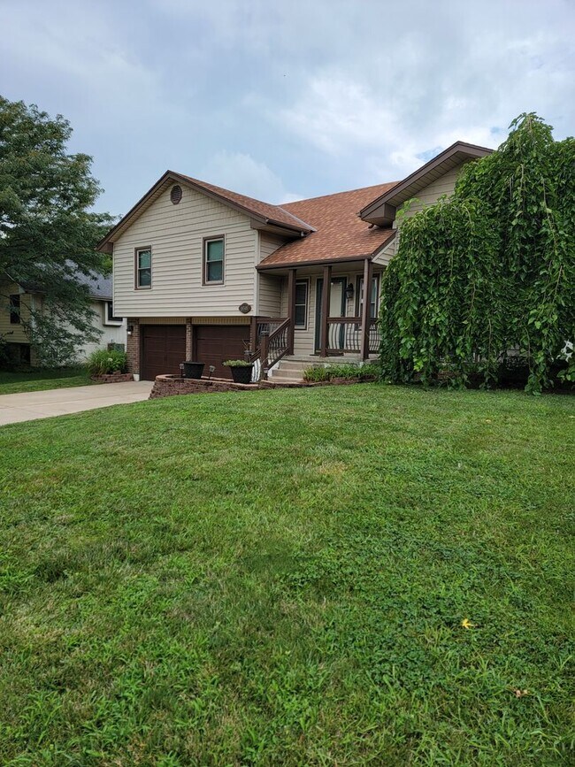 18500 E Arrowhead Ln in Independence, MO - Building Photo - Building Photo