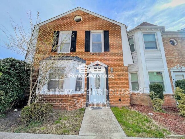 property at 1947 Candlelight Dr