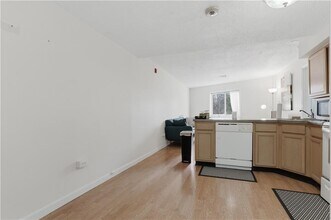 31 Devereux Ave in Providence, RI - Building Photo - Building Photo