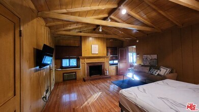 1357 Beverly Estate Dr in Beverly Hills, CA - Building Photo - Building Photo