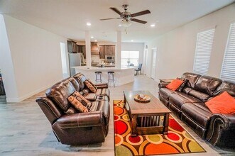 1002 Sunnyvale Dr in Rockwall, TX - Building Photo - Building Photo