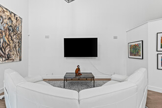 2493 NW 64th St in Boca Raton, FL - Building Photo - Building Photo