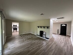 3920 Barrymore Ln in Dayton, OH - Building Photo - Building Photo