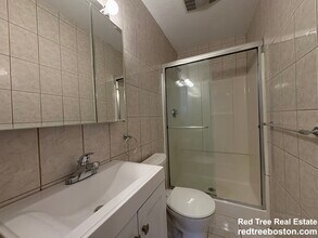 73 Thatcher St in Brookline, MA - Building Photo - Building Photo