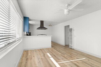 1431 Obispo Ave in Long Beach, CA - Foto de edificio - Building Photo