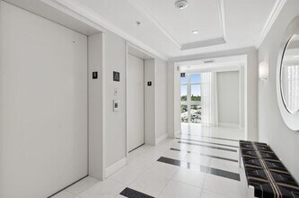 100 NE 6th St, Unit 506 in Boynton Beach, FL - Foto de edificio - Building Photo