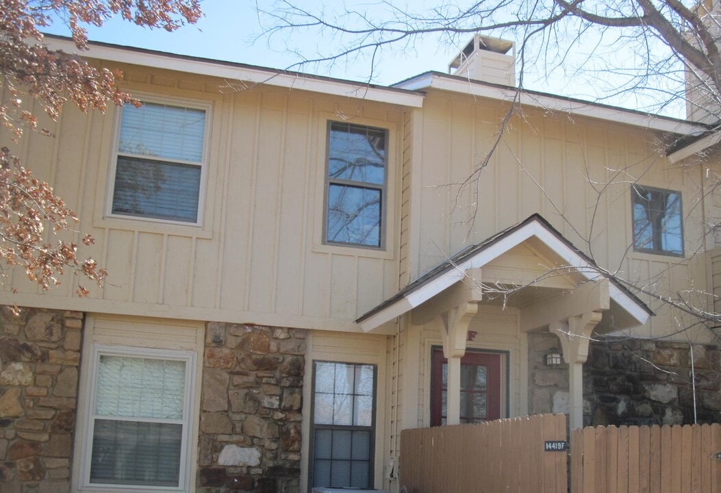14419 N Pennsylvania Ave, Unit F in Oklahoma City, OK - Building Photo