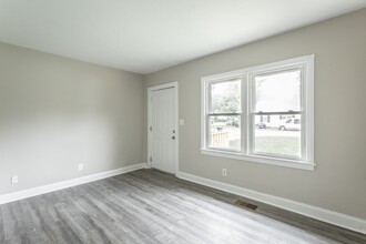 5109-5111 Sunbeam Ave in Chattanooga, TN - Building Photo - Building Photo