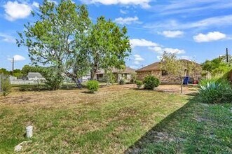 2037 Diaz Ave in McAllen, TX - Building Photo - Building Photo