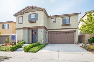 7079 Oswego Ct in Moorpark, CA - Building Photo