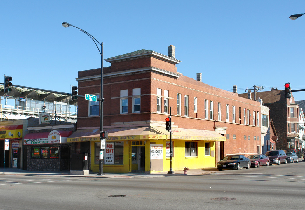 2025 S Western Ave in Chicago, IL - Building Photo