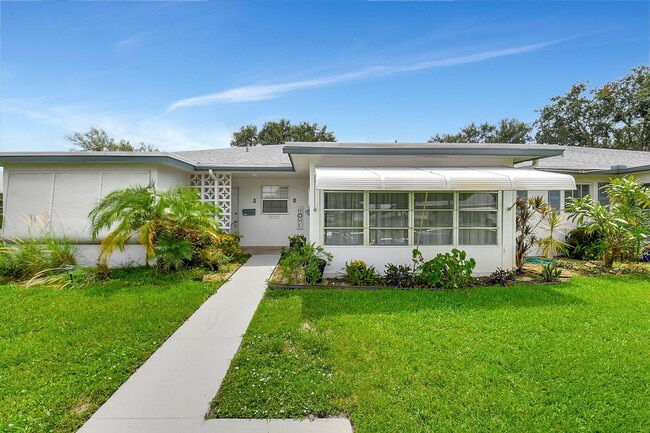 property at 1165 S Drive Cir