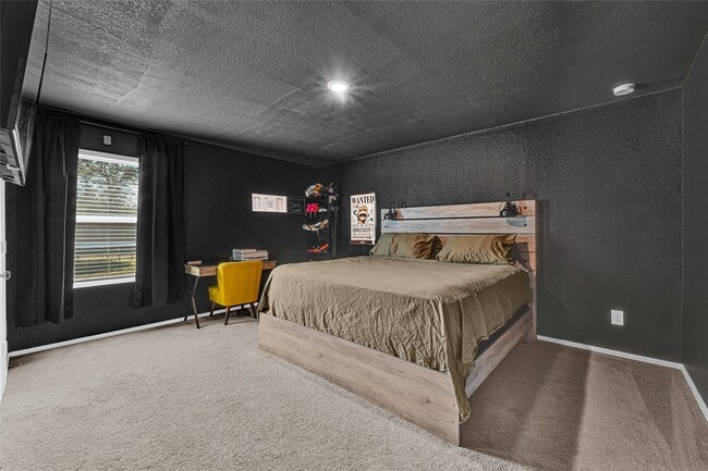 property at 22326 Mountain Pne Dr