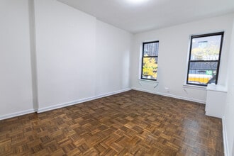 328 E 30th St, Unit 1 in New York, NY - Foto de edificio - Building Photo