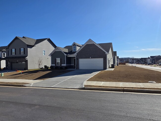 123 Duncan Farm Dr NW in Cartersville, GA - Foto de edificio - Building Photo