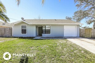 1830 Hallcrest Dr in Deltona, FL - Building Photo