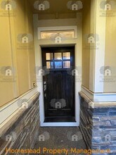 7073 Clover Creek Dr SE in Salem, OR - Building Photo - Building Photo