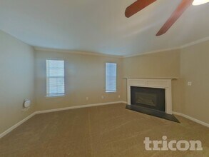 5950 el Segundo Way, Unit M111 in Atlanta, GA - Building Photo - Building Photo