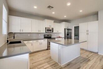 11720 W Foothill Ct in Sun City, AZ - Building Photo - Building Photo