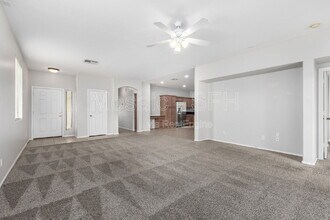 18545 W Paseo Way in Goodyear, AZ - Building Photo - Building Photo