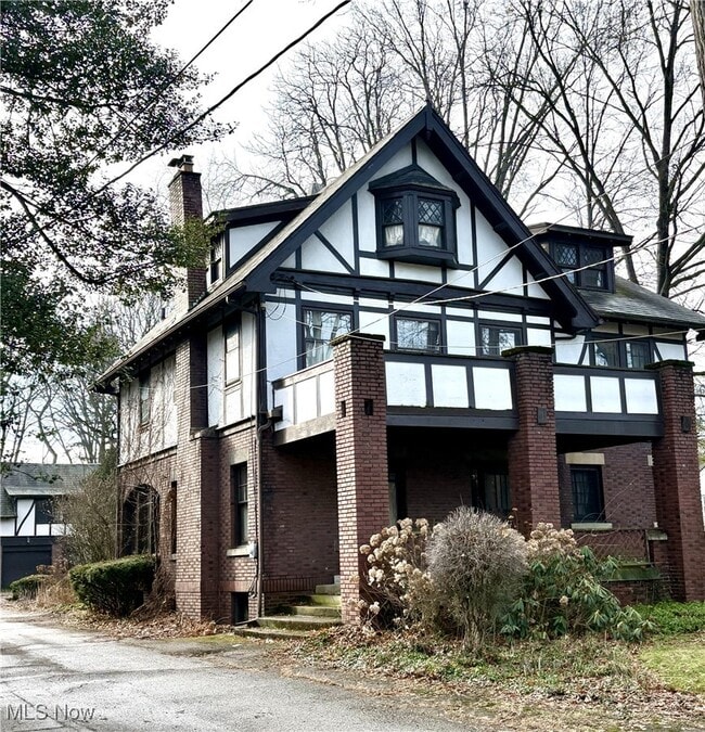 property at 607 Copley Rd