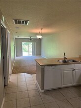 1011 Fox Lake Dr in Lakeland, FL - Building Photo - Building Photo